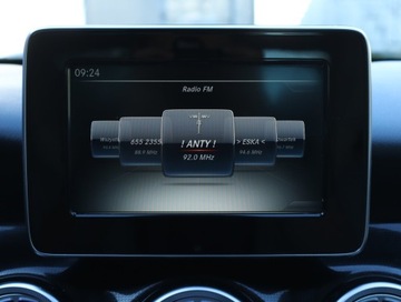 Mercedes CLA C117 Coupe 1.6 180 122KM 2015 Mercedes CLA 180, Salon Polska, Skóra, Xenon, zdjęcie 11