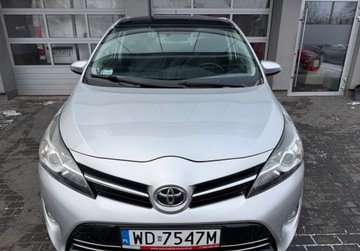 Toyota Verso Minivan Facelifting 1.6 D-4D 112KM 2015 Toyota Verso Navi, Dach panoramiczny, Kamera, 7 osobowy 1.6 Diesel 112KM, zdjęcie 1