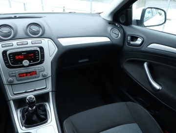 Ford Mondeo IV Kombi 2.0 Duratorq TDCi DPF 140KM 2009 Ford Mondeo 2.0 TDCi, Klima, Klimatronic, zdjęcie 3