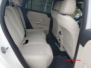 Mercedes GLA II 2023 Mercedes-Benz GLA 2023 r., 2,0L 250 4 MATIC 2.0 Benzyna 221KM, zdjęcie 10