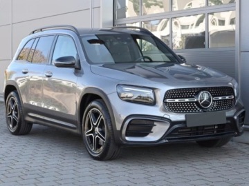 Mercedes GLB SUV 2.0 200d 150KM 2025 MERCEDES-BENZ GLB 200 d 4-Matic AMG Line 2.0 (150KM) 2025, zdjęcie 2