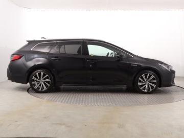 Toyota Corolla XII TS Kombi 1.8 Hybrid 122KM 2021 Toyota Corolla 1.8 Hybrid, Salon Polska, zdjęcie 5