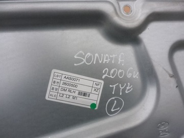 HYUNDAI SONATA V 04- ZVEDÁK OKNO DVEŘE LEVÝ ZADNÍ ORIGINÁLNÍ EVROPA