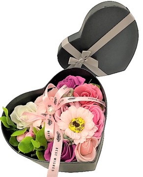 Flower box z mydlanych róż, pachnący