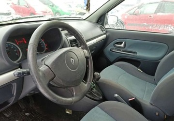 Renault Clio III Hatchback 5d 1.2 i 16V 75KM 2005 Renault Clio Renault Clio 1.1 Benzyna 75KM, zdjęcie 6