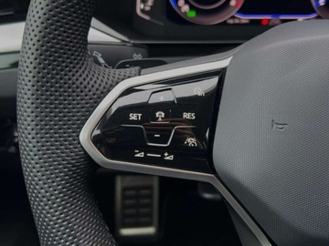 Volkswagen Arteon Fastback Facelifting 2.0 TDI SCR 150KM 2022 Volkswagen Arteon 2.0TSI 190KM Elegance DSG SerwisASO Keyless Acc Navi Vir, zdjęcie 18