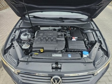 Volkswagen Passat B8 Variant 1.6 TDI 120KM 2015 Volkswagen Passat Moonstone Grey KAMERA BlueMotion, zdjęcie 17