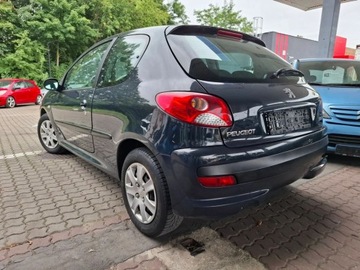 Peugeot 206 Hatchback 1.1 60KM 2010 Peugeot 206 Klimatyzacja bez rdzy 1.1 Benzyna 60KM, zdjęcie 10