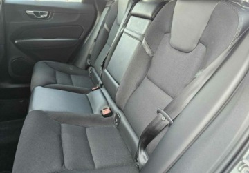 Volvo XC60 II Crossover T4 190KM 2019 Volvo XC 60 2.0 ON 190KM Momentum PRO FV23 Serwis ASO Salon PL Gwarancja, zdjęcie 12