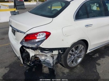 Mercedes Klasa C W205 2018 Mercedes-Benz Klasa C C 300 2.0 Benzyna 241KM, zdjęcie 8