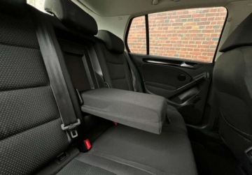 Volkswagen Golf VI Hatchback 5d 1.4 TSI 122KM 2009 Volkswagen Golf AUTOMAT DSG Hak Niski przebieg Warszawa 1.4 Benzyna 122KM, zdjęcie 17