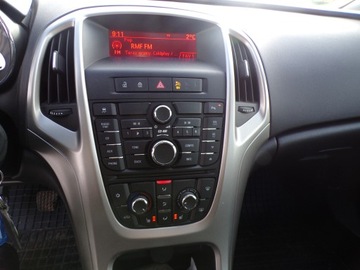 Opel Astra J Hatchback 5d 1.4 Twinport ECOTEC 100KM 2010 OPEL ASTRA J 1,4 BENZ 116000 TYS KM AUTO Z NIEMIEC, zdjęcie 12