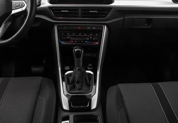 Volkswagen T-Roc I SUV Facelifting 1.5 TSI ACT 150KM 2024 Volkswagen T-Roc 1.5 150KM LIFE DSG Pakiet Komfort Pakiet Tech Reflektory, zdjęcie 16