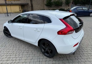 Volvo V40 II Cross Country D2 115KM 2013 Volvo V40 Volvo V40 D2 R-Design Summum 1.6 Diesel 115KM, zdjęcie 6
