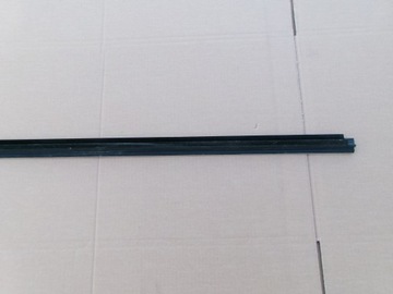 LIŠTA LEVÝ ZHRNUJÍCÍ DVEŘE MERCEDES W204 COUPE FACELIFT 12-15