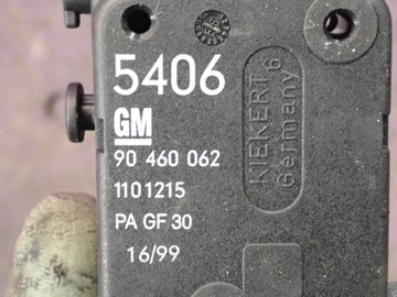 OPEL ASTRA G II KOMBI 98-09 VZPĚRA/TLAKOVAČ ZÁMKU CENTRÁLNÍHO KRYT 90460062 2 PIN