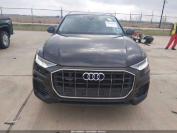 Audi Q8 2023 Audi Q8 2023 AUDI Q8 PREMIUM 55 TFSI QUATTRO TIPTRONIC 3.0 Benzyna 335KM, zdjęcie 3