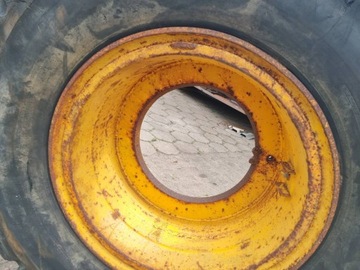 ПРОМЫШЛЕННАЯ ШИНА 18.00R33 С ДИСками