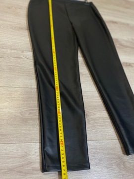 Czarne skórzane spodnie legginsy RIVER ISLAND XXL 44