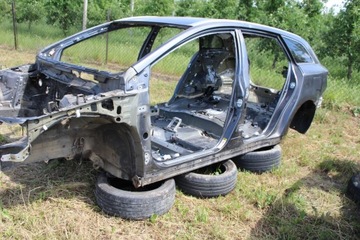 BOK PRÁH SLOUPEK LEVÝ AVENSIS T27 KOMBI BARVA 1G3