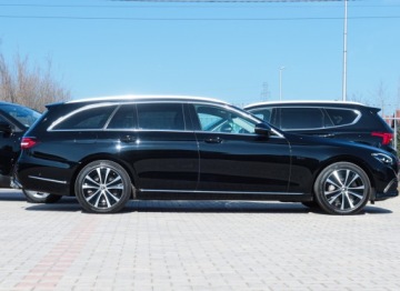 Mercedes Klasa E W213 2021 Mercedes E300de 306ps Lift Exclusive ACC hak Drive Pilot Blis Webasto Skóra, zdjęcie 4