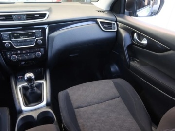 Nissan Qashqai II Crossover 1.2 DIG-T 115KM 2015 Nissan Qashqai 1.2 DIG-T, Salon Polska, zdjęcie 7