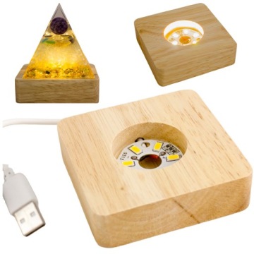 PODSTAWKA LED ŚWIATŁO POD FIGURKĘ PIRAMIDKĘ USB PODŚWIETLENIE 7x7 cm