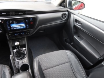 Toyota Corolla XI Sedan Facelifting 1,6 Valvematic 132KM 2017 Toyota Corolla 1.6 Valvematic, Salon Polska, zdjęcie 7