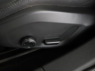 Volvo V60 II  Kombi 2.0 D4 190KM 2020 Volvo V60 2.0 D4 Automat AWD Momentum Pro Navi, zdjęcie 36