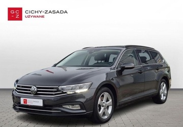Volkswagen Passat B8 Variant Facelifting 1.5 TSI EVO 150KM 2023 Volkswagen Passat Variant SalonPL Business 1.5TSI 150KM DSG Skora Navi Kam