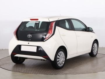 Toyota Aygo II Hatchback 5d 1.0 VVT-i 69KM 2016 Toyota Aygo 1.0 VVT-i, Salon Polska, Klima, zdjęcie 4