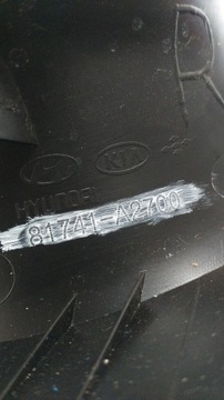 KIA PRO CEED 2 II KRYT LIŠTA KUFRU PRAVÝ ZADNÍ 81741-A2700
