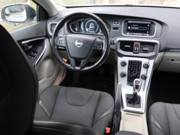 Volvo V40 II Hatchback 2.0 D3 150KM 2013 Volvo V40 Cross Country 2.0 D3, Salon Polska, zdjęcie 6