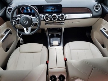 Mercedes GLB 2022 Mercedes-Benz GLB 250 2022 2.0l 2.0 Benzyna 221KM, zdjęcie 8