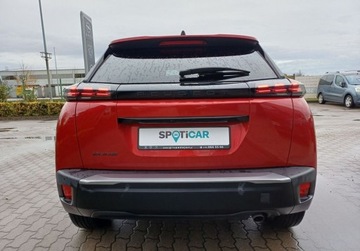 Peugeot 2008 II SUV 1.2 PureTech 100KM 2023 Peugeot 2008 216 Allure 102 KM I wl. GWARANCJA FV23 1.2 Benzyna, zdjęcie 4
