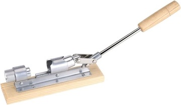 ЩЕЛКУНЧИК И Т.Д. НА ПРОТИВОСКОЛЬЗЯЩЕЙ ПОДСТАВКЕ, ПРОЧНАЯ СТАЛЬ.