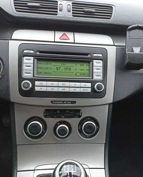 Volkswagen Passat B6 Variant 1.9 TDI PDE 105KM 2007 Volkswagen Passat Volkswagen Passat 1.9 Diesel 105KM, zdjęcie 8