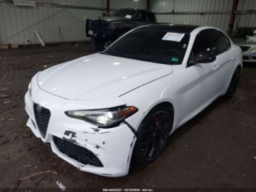 Alfa Romeo Giulia II Sedan Facelifting 2.0 Turbo 280KM 2020 Alfa Romeo Giulia Ti Sport 2020 2.0 Benzyna 280KM, zdjęcie 1