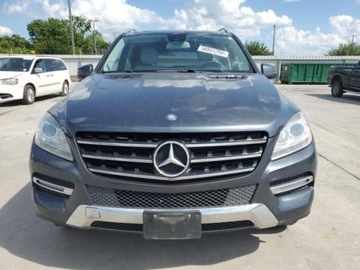Mercedes Klasa M W166 2014 Mercedes-Benz ML 2014 MERCEDES-BENZ ML 350 silnik 3.5 L 3.5 Benzyna 302KM, zdjęcie 5
