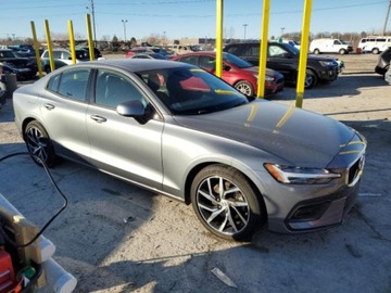 Volvo 2020 Volvo S60 2020 VOLVO S60 T5 MOMENTUM 2.0 Benzyna 250KM, zdjęcie 4