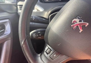 Peugeot 2008 I SUV 1.2 PureTech 82KM 2015 Peugeot 2008 1.2B solar ksiazka zadbany 1.2 Benzyna 82KM, zdjęcie 19