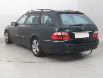 Mercedes Klasa E W211 Kombi S211 3.0 V6 (320 CDI) 224KM 2005 Mercedes E E 320 CDI , 221 KM, Automat, Navi, zdjęcie 3