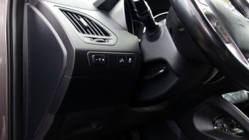 Hyundai ix35 SUV Facelifting 1.7 CRDi 115KM 2014 HYUNDAI iX35 . Klimatronik .. Ledy .. Navi . Kamera .. PDC .. Grzane Fotele, zdjęcie 2