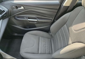 Ford Kuga II SUV 1.5 EcoBoost 150KM 2016 Ford Kuga Ford Kuga Nawigacja Kamery 108 tys km 1.5 Benzyna 150KM, zdjęcie 4