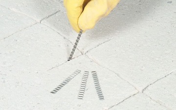 Комплект зажимов для ремонта бетонного пола из смолы