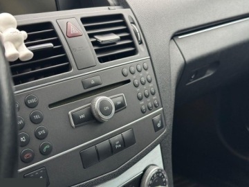 Mercedes Klasa C W204 Kombi T204 1.8 180 CGI BlueEFFICIENCY 156KM 2010 Mercedes Klasa C 180 T BlueEFFICIENCY 7G-TRONIC Avantgarde 156KM 2010r, zdjęcie 22