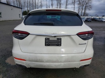 Maserati Levante 2022 Maserati Levante Base 2022 3.0 Benzyna 345KM, zdjęcie 2