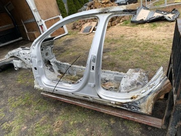 MERCEDES A-KLASA W177 ĆWIARTKA SŁUPEK PRÓG LEWY