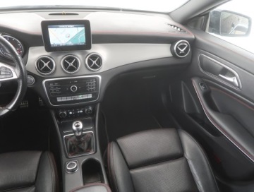 Mercedes CLA C117 Coupe Facelifting 2.0 250 211KM 2018 Mercedes CLA 250, Skóra, Navi, Klima, Klimatronic, zdjęcie 7