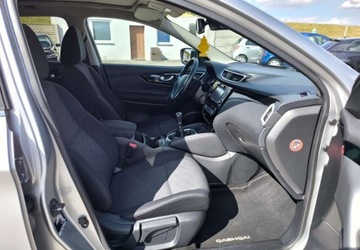 Nissan Qashqai II Crossover 1.2 DIG-T 115KM 2017 Nissan Qashqai Nissan Qashqai 1.2 DIG-T Tekna 1.2 Benzyna 115KM, zdjęcie 9